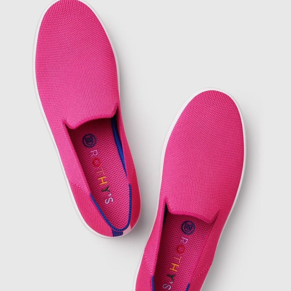 BNIB 9.5 Bubblegum Rothy Sneakers